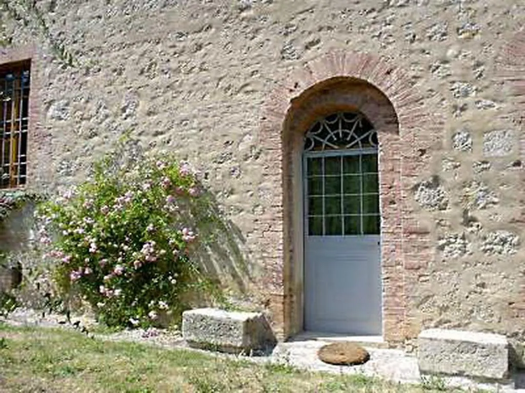 Affittacamere Castello di Grotti Corsano  Casa di campagna