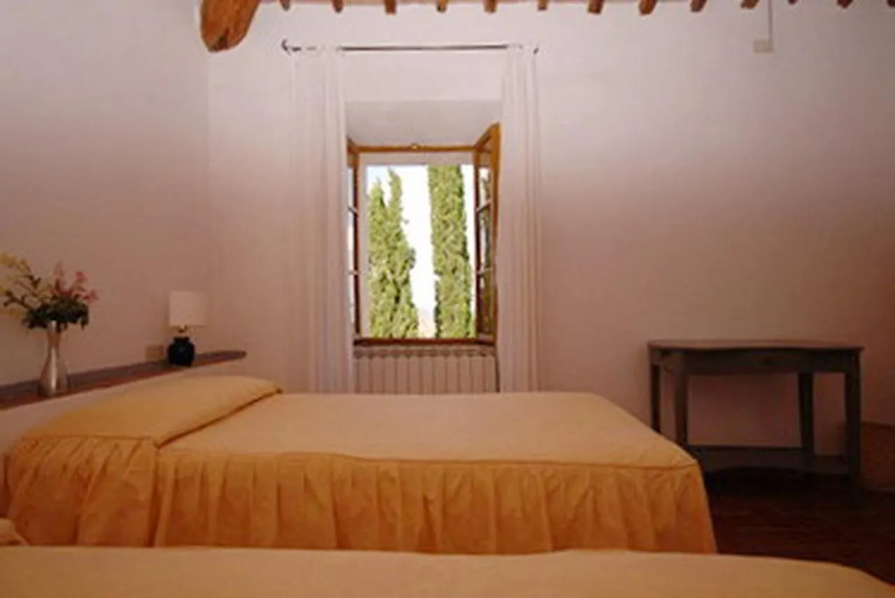 Affittacamere Castello di Grotti Corsano  Corsano (Tuscany)