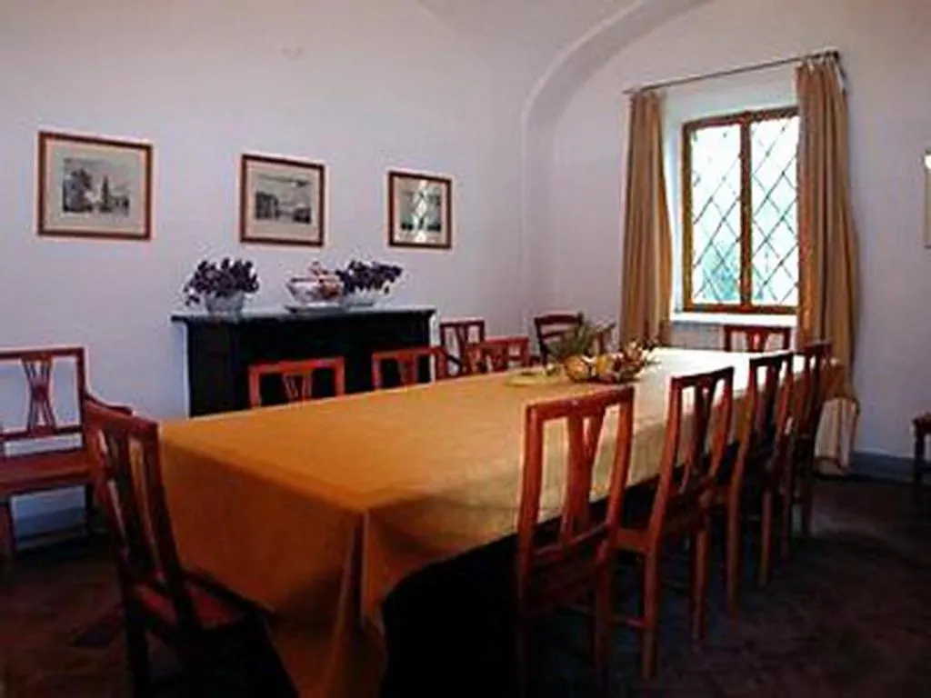 Castello Di Grotti Guest House Corsano
